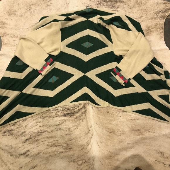 B Sharp Cream/Green/Pink Cardigan Sweater - Picture 5 of 5